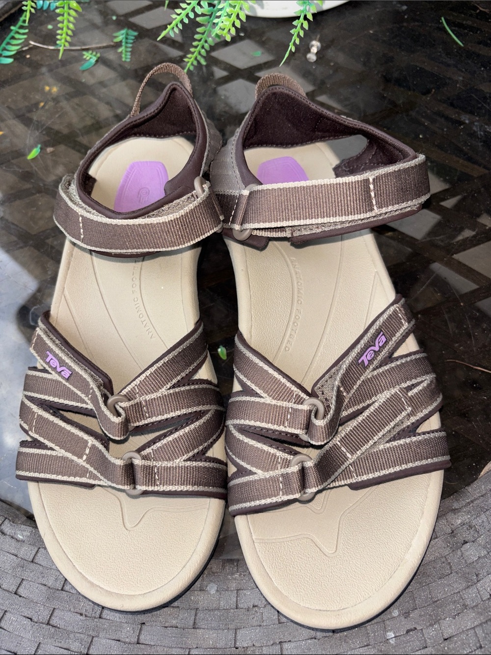 Teva Tura Sandals Hiking Walking Outdoors Shoes Women’s Size 8 Like New